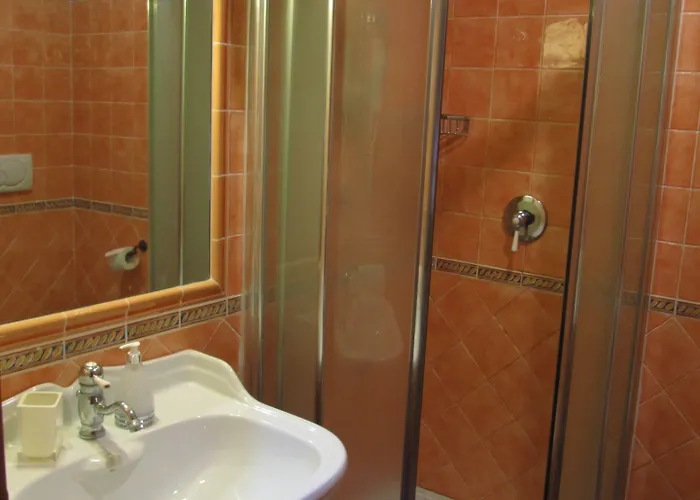 Konukevi Domus Livia 4*