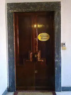 Konukevi Domus Livia 4*